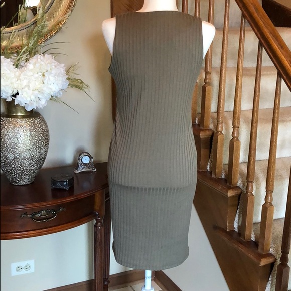 Michael Kors Army green sleeveless dress. Small - Picture 2 of 5
